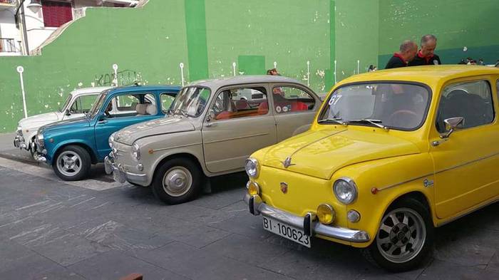 Auto klasikoen erakustaldia