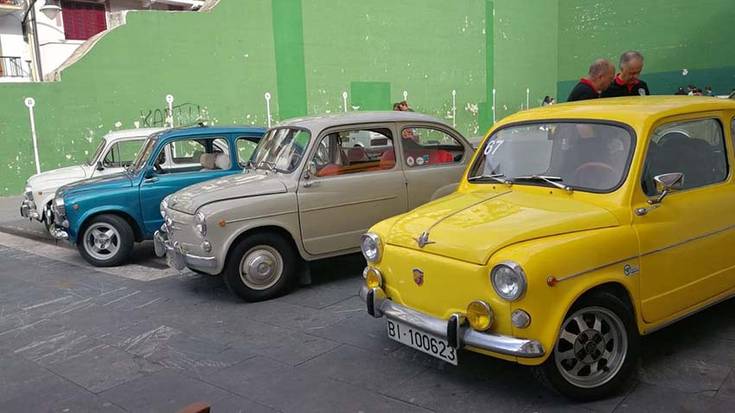 Auto klasikoen erakustaldia