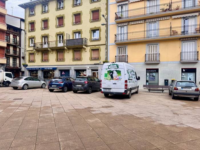 Trafiko ordenantza berria onartu du Debako Udalak ohiko osoko bilkuran