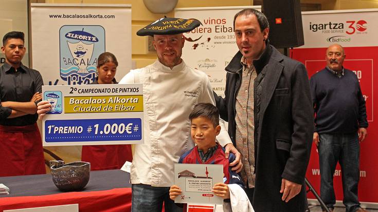 Iruñeako El Mercao jatetxeak irabazi zuen Bacalaos Alkorta pintxo txapelketa