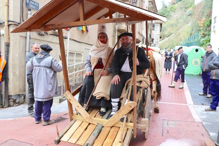Eguberri-garaia ekitaldi ugariz beteta dator Soraluzera