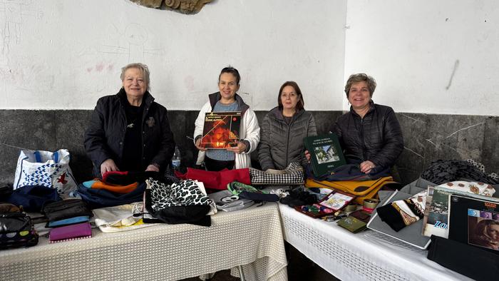 Debako Liburu Solidarioak Taldeak 563 euro bildu ditu aurreko astean egindako bigarren eskuko azokan