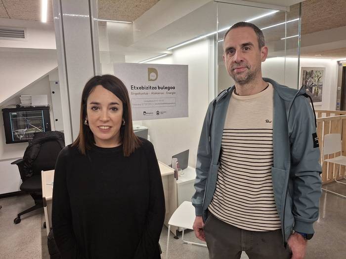 Ikasturte honetan ere Etxebizitza Bulegoak aurrez aurreko arreta emango du Soraluzen, eguaztenetan, Kalebarren 8n