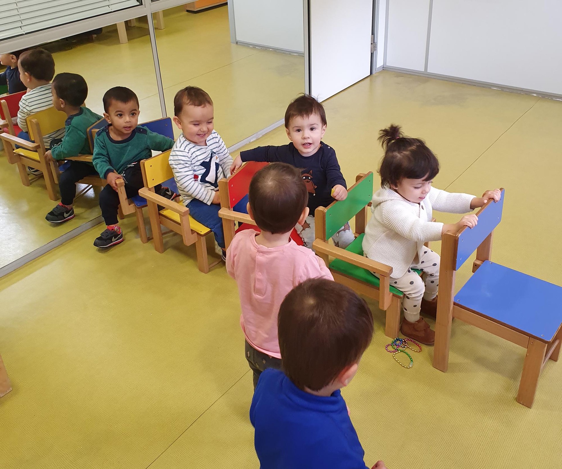 Izen-ematea zabalik dago Haurreskolan