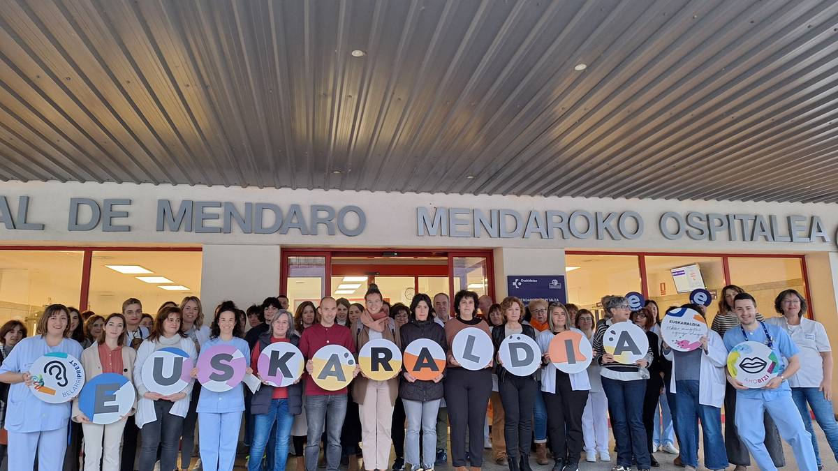 Debabarreneko ESIKo osasun langileek bat egin dute Euskaraldiarekin "euskara gehiago entzun dadin Osakidetzan"