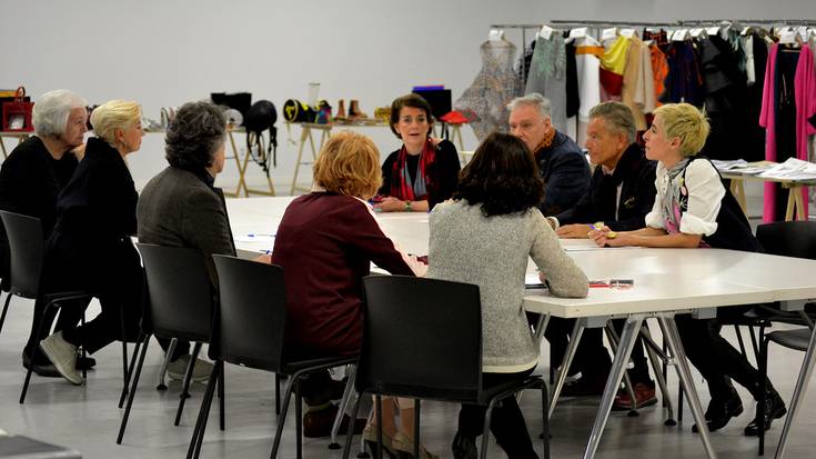 Eneko Iturbe disenatzailearen lan bat Bilbao International Art & Fashion lehiaketako finalisten artean