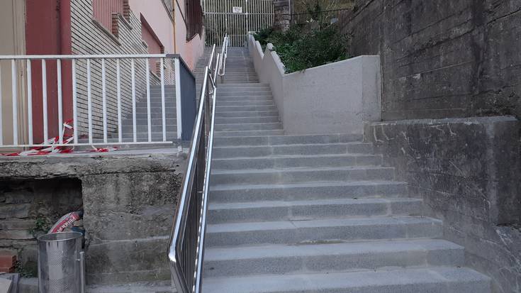 Eskailera bukatzear