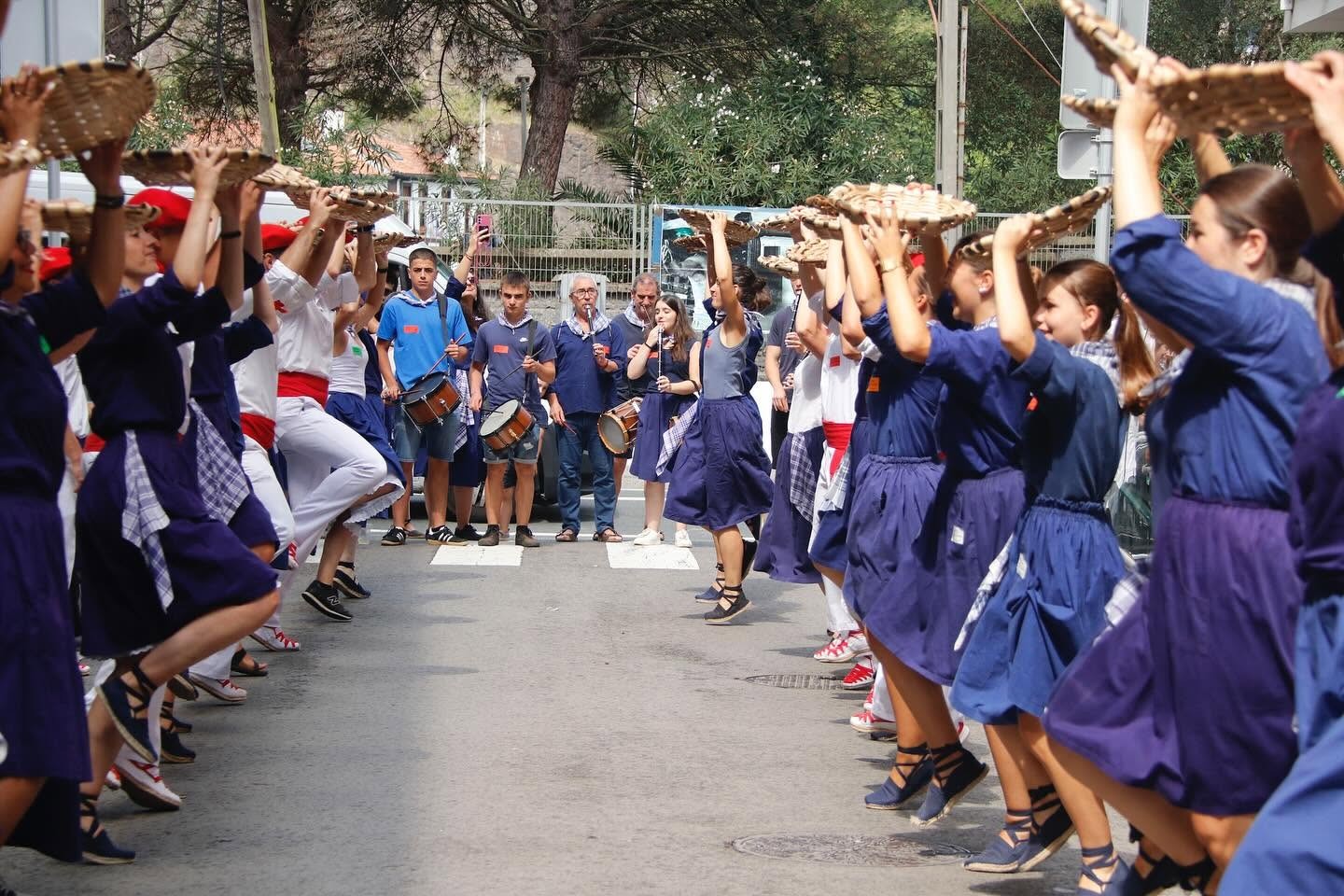 Debako Udalak abuztuaren 3an jarriko ditu salgai Mariñel Eguneko bazkarirako txartelak