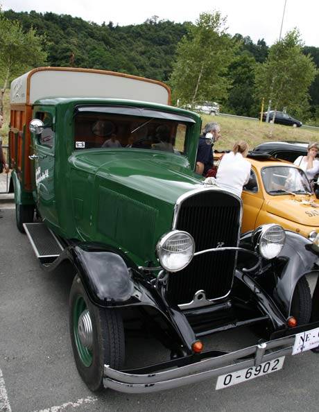 Antonio Lazpiurren Chrysler 77 kamioneta (1938). Autorik berezienaren saria irabazi zuen.