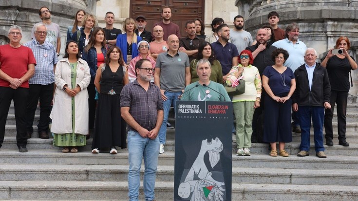Gernika-Palestinak elkarretaratzeak antolatu ditu biharko, "genozidiorik eta gerrarik ez" esateko