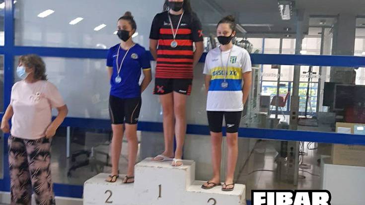 Paula Calvo igerilaria Euskal Herriko txapeldun