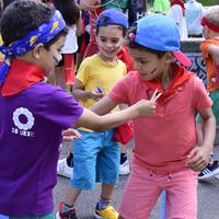 Kolorez Blai udalekuetan parte hartuko duten haurren gurasoekin bilera