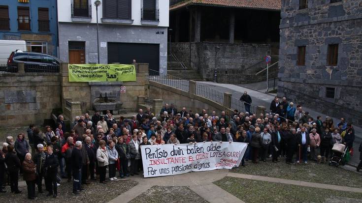 Pentsio kaskarrek emakume izena daukate