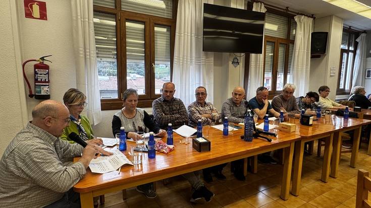 80 urtetik gorakoen bazkariko parte-hartzea modu errotatorioan egingo dute