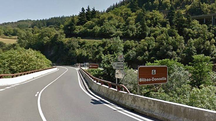 Sasiolatik Lasturrera doan GI-3292 errepidea itxita egongo da astelehenean, lur-jausi bat garbitzeko lanak egiteko