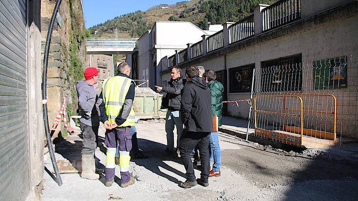 Errabaleko lanak etengo dituzte 'Patria' telesaila grabatzeko