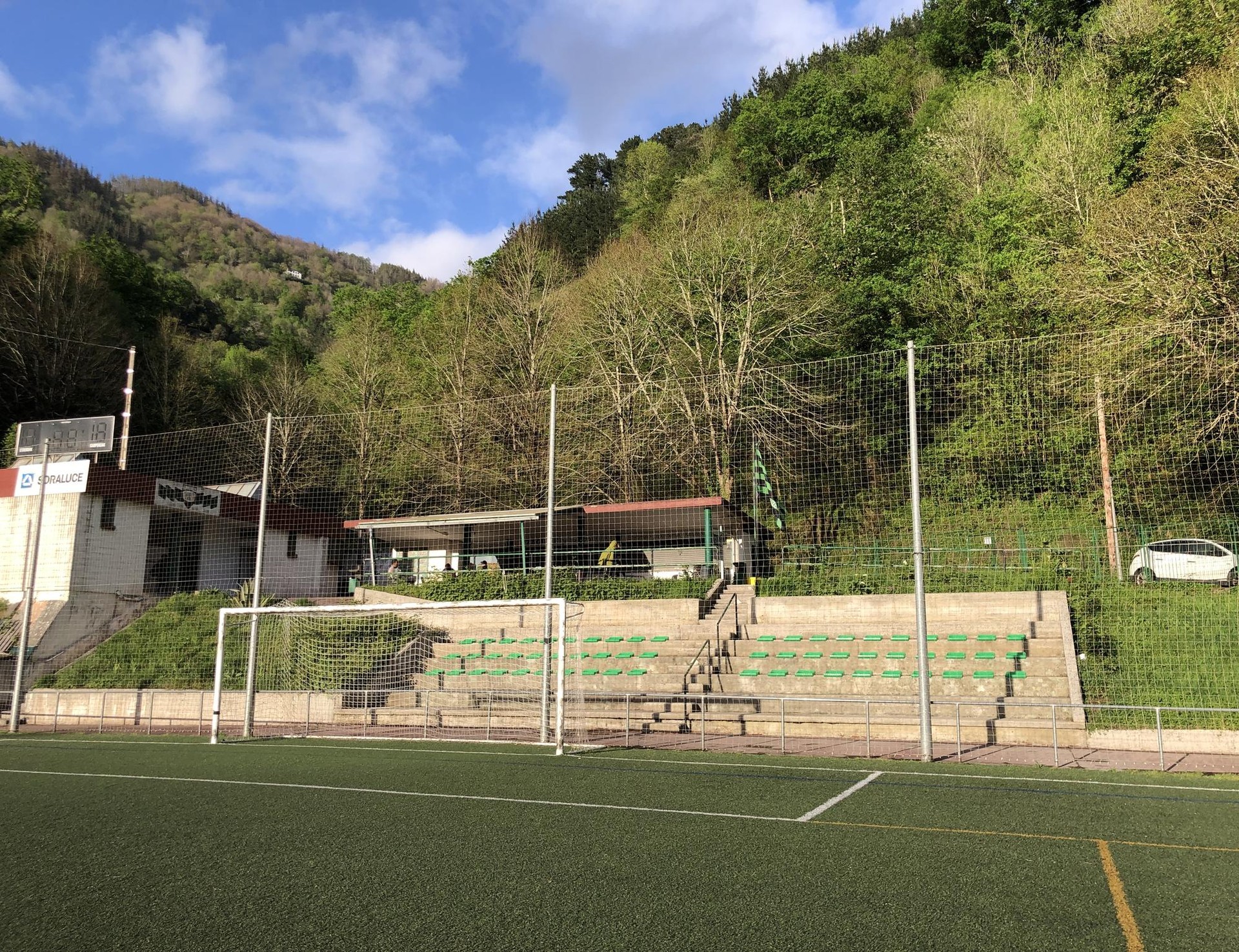 Jarleku berriak futbol zelaiko harmailetan