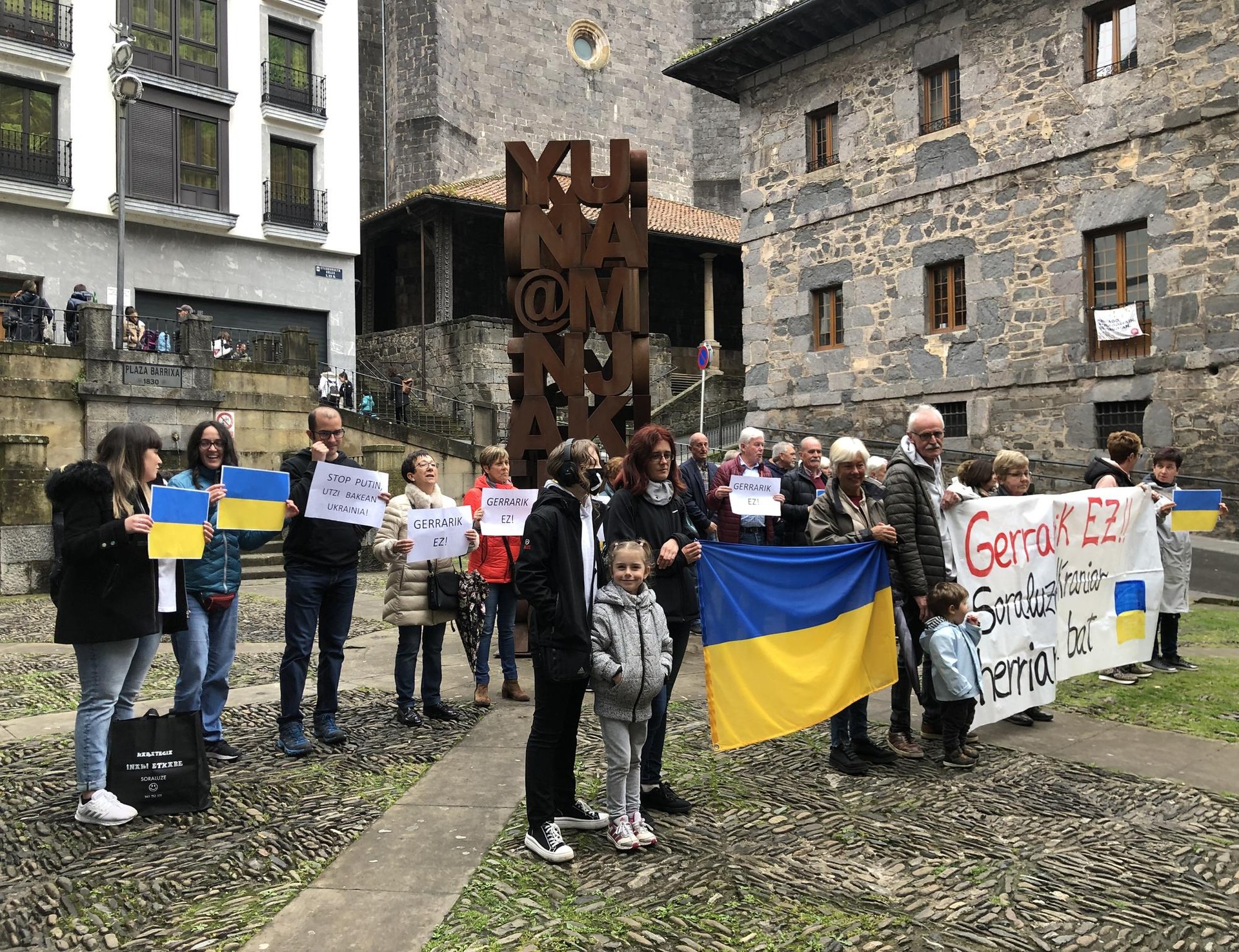 Ukrainako gerra gerarazteko eskaera