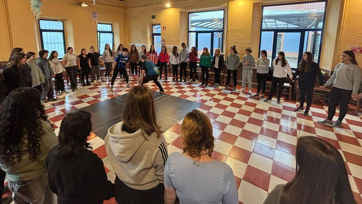 Elgoibarko eta Mendaroko zazpi gaztek egin dute begirale ikastaroa