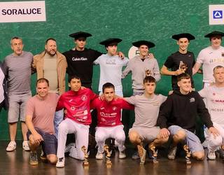 Debarroko pilota txapelketako finalak jokatuko dituzte domeka goizean Soraluzen