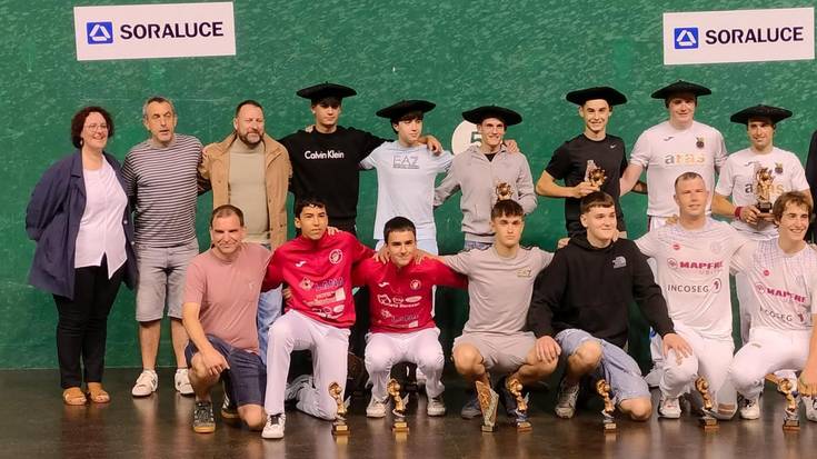 Debarroko pilota txapelketako finalak jokatuko dituzte domeka goizean Soraluzen