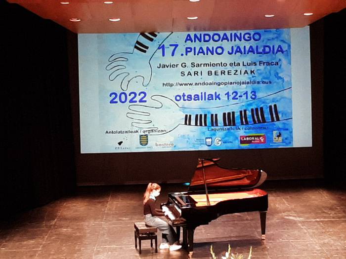 Musika Eskolako Pianojoleak Andoaingo Jaialdian