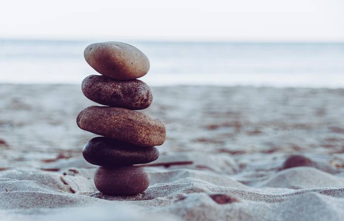 Mindfulness saioa hondartzan