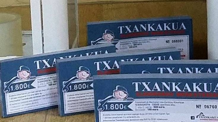 Txankakuaren Gabonetako zozketan saritutako hiru txartelen jabeak ez dira agertu