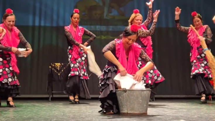 "Fit Gipsy" taldearen sevillanak