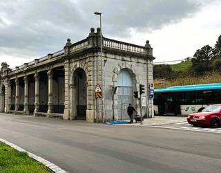 Aste honetan abiatu dituzte Pasealeku Estalia berritzeko lanak