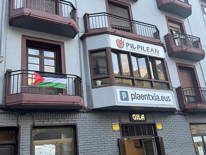 Pil-pileanek bat egingo du biharko lanuztearekin eta horrek eragina izango du bere jardunean