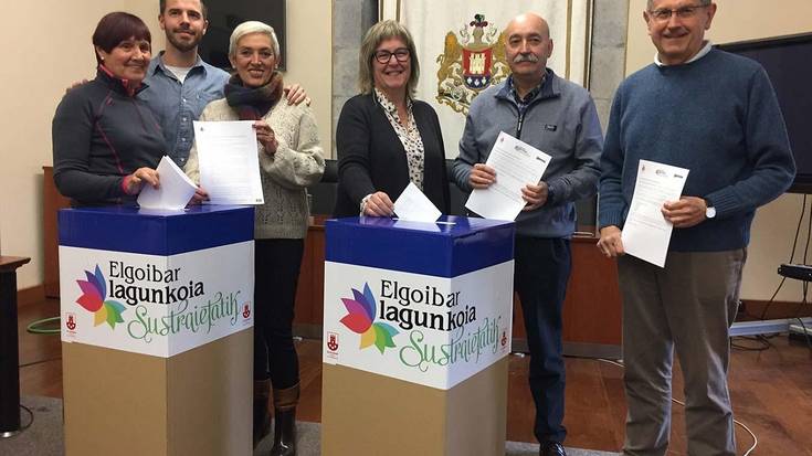 Eguneroko bizitzan eragina duten hainbat arloren inguruan iritzia emateko bileretan parte hartzeko deia