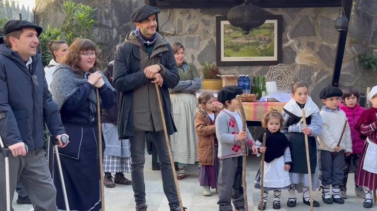 Ziriak eta umorea Soraluzeko baserrietako Santa Ageda Eskean