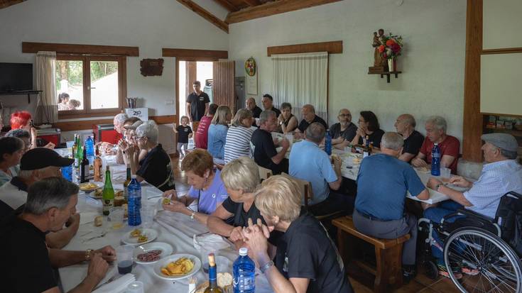 Urruzunoko elkartearen 30. urteurrena ospatu dute