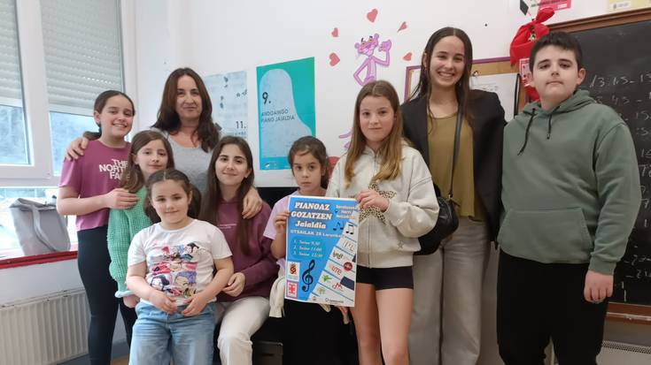 Bihar, piano-jotzaile gaztez beteko da Soraluzeko Herri Antzokia