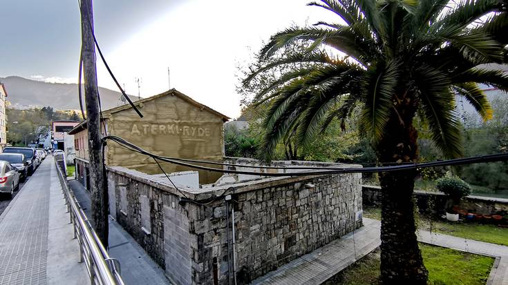 San Pedro kaleko 5 eta 6 zenbakietako etxebizitzak besterentzeko lehiaketa zabaldu du Elgoibarko Udalak