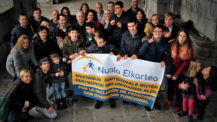 Zaintzaileen min emozionalari buruzko hitzaldia antolatu du Nuala elkarteak