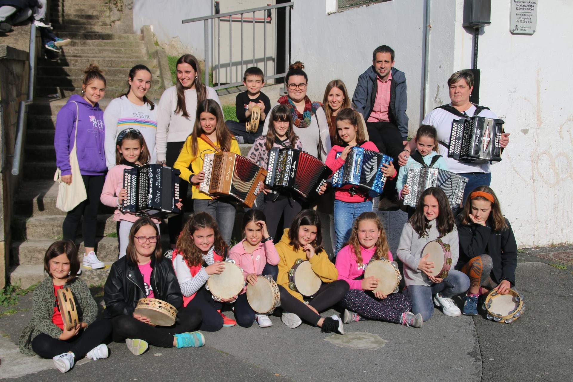 Trikitilari gaztez beteko da herria