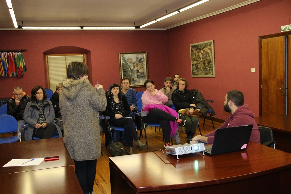 Oreka jolasetan oinarritutako parke-proiektua aurkeztu dute, Estaziñorako