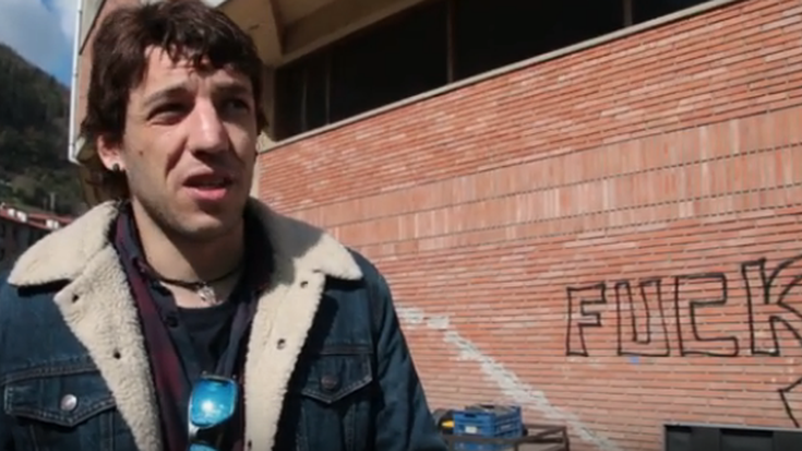 Jon Olivares: “Azpimarratu digute ez dela gaiztoak eta onak islatuko dituen telesaila izango”