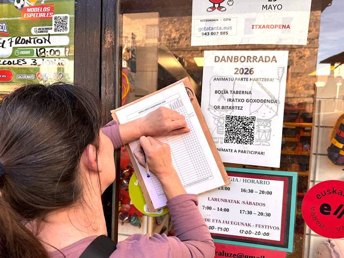 Bi astean bete egin dira Soraluzeko danborradako barril- eta danbor-jotzaileen konpainiak