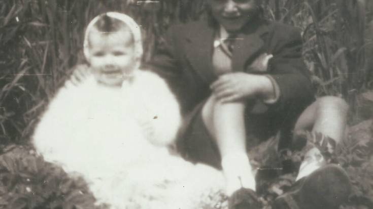 Osabarekin irribarretsu