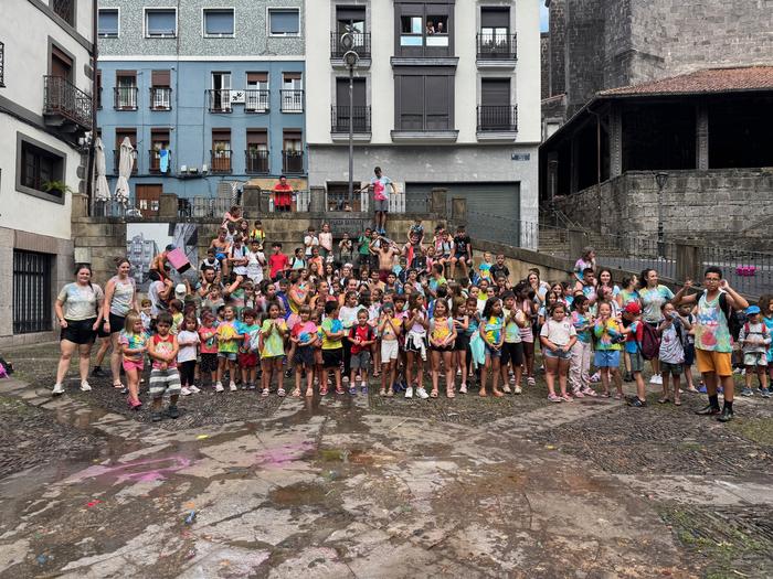 Zabalik dago aurtengo udaleku irekietarako zein gazte udalekuetarako izena emateko epea