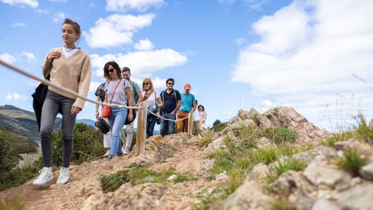 Euskal Kostaldeko Geoparkeak bisitari ugari jaso ditu Aste Santuan