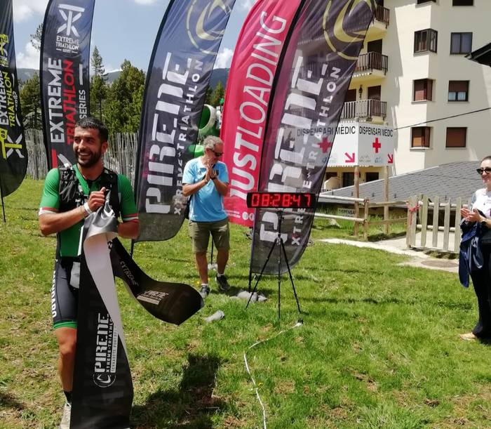 Iraitz Ferreira mendaroarrak hirugarren egin du Pirene Xtrem triatloi erdian