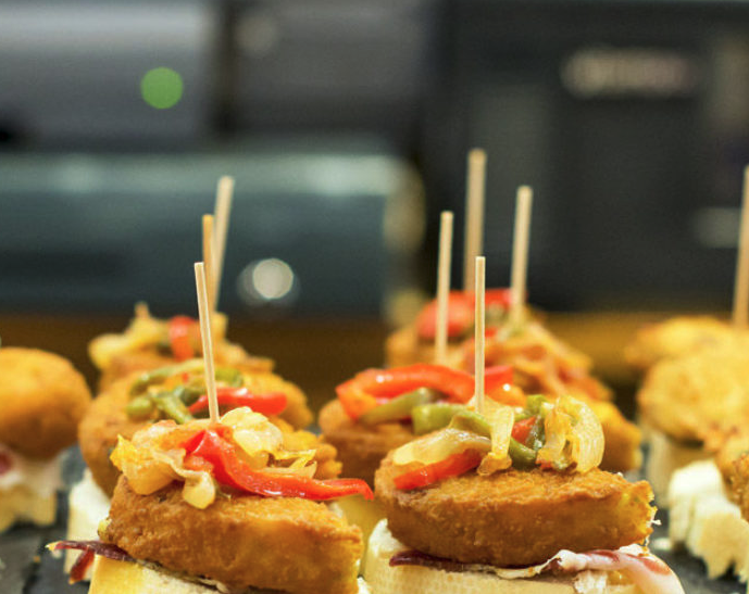 Osintxuarrek soraluzetarrak gonbidatu dituzte domekako Pintxo World Egunera