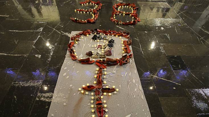 Azaroaren 25eko elkarretaratzeak eta manifestazioa, irudietan