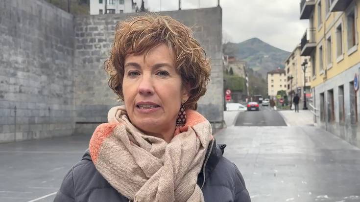 Morkaikuko gurutzeaz zuen iritzia negatiboa dela berretsi du EHBilduk