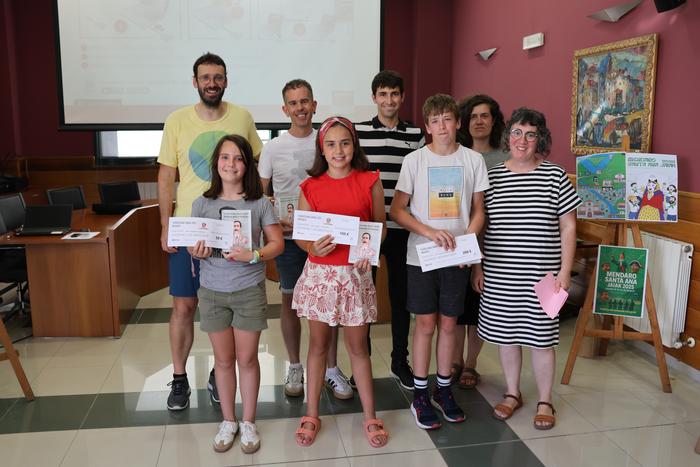 Txirristaka bertsopaper lehiaketa antolatu dute Mendaroko Udalak eta In Leike kultur elkarteak