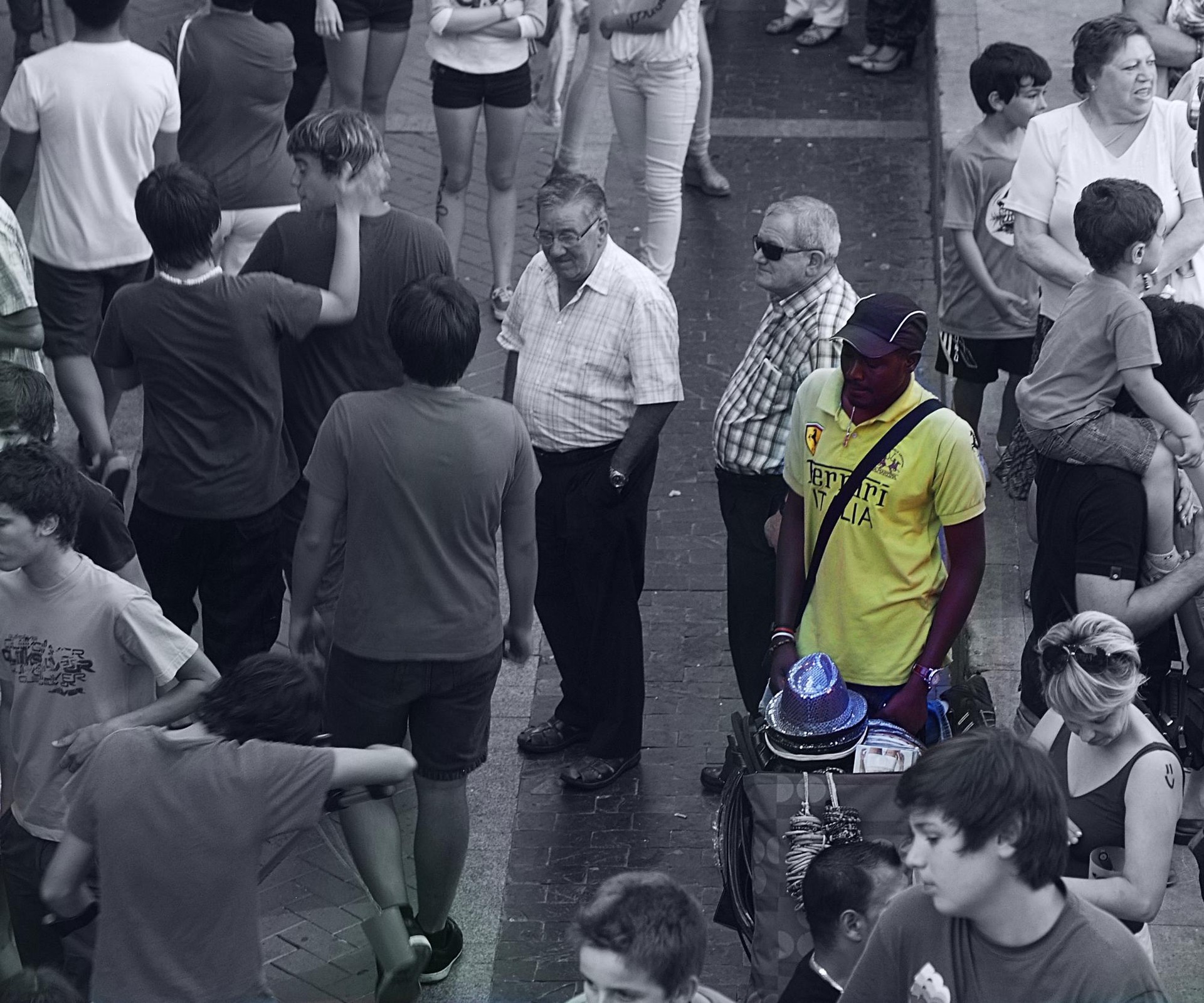 Azken diru bildaketa egin diote Mbayeren Senegalgo familiari